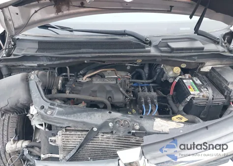 2010 Dodge Grand Caravan Sxt z USA, uszkodzony, nr VIN 2D4RN5D15AR264026